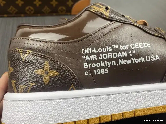 1 x AJ1 Air Jordan OW Off-Louis LOW 0601